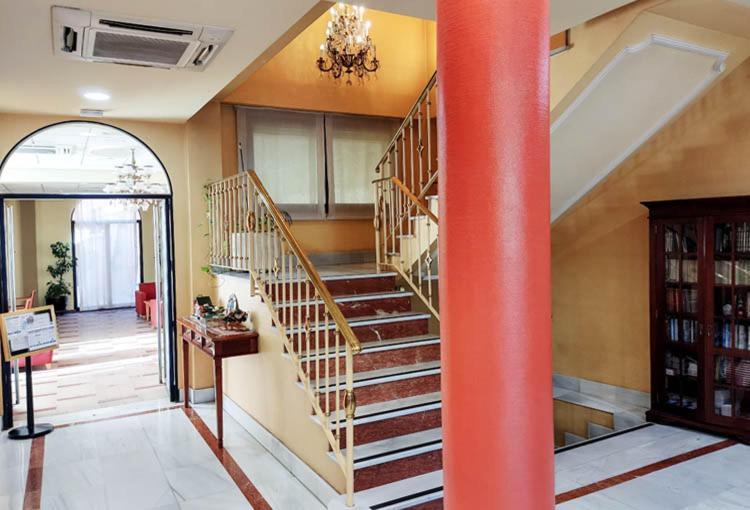 Hostal Plaza Mayor Torrejon de Ardoz Ngoại thất bức ảnh