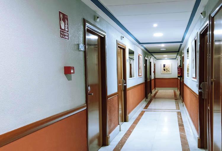 Hostal Plaza Mayor Torrejon de Ardoz Ngoại thất bức ảnh